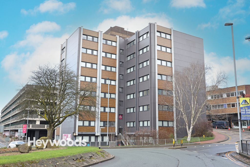 Property photo 1 of 16 0F1A0909