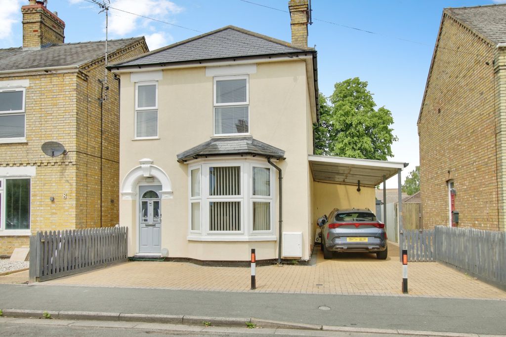 Property photo 2 of 22