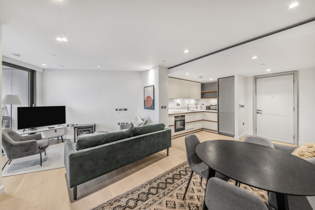 Property photo 1 of 15 Dsc_1480_High