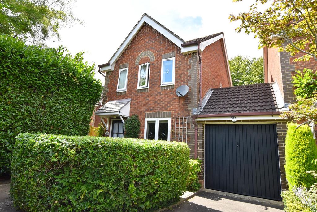 Property photo 1 of 18
