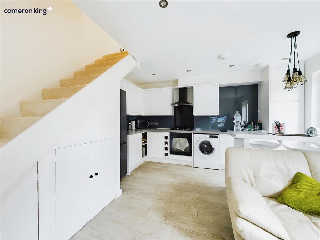 Property photo 2 of 10 Editedimage-607009Fa-73A0-416c-880d-F90c6216c8F5 2