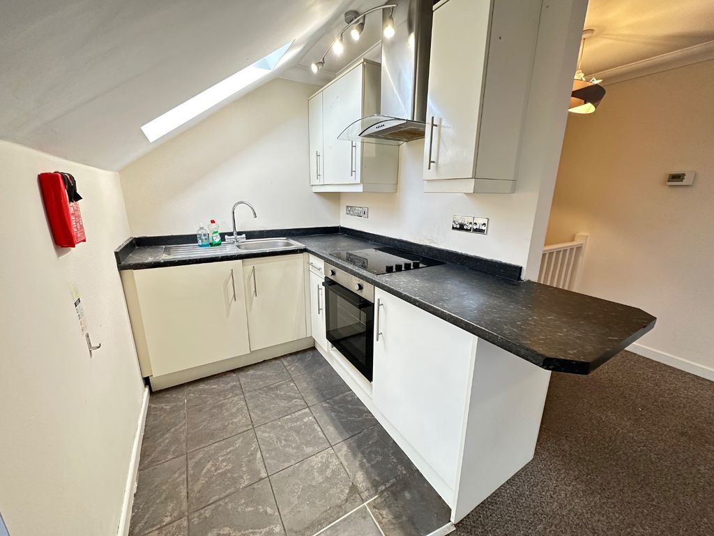 Property photo 3 of 6 4887803