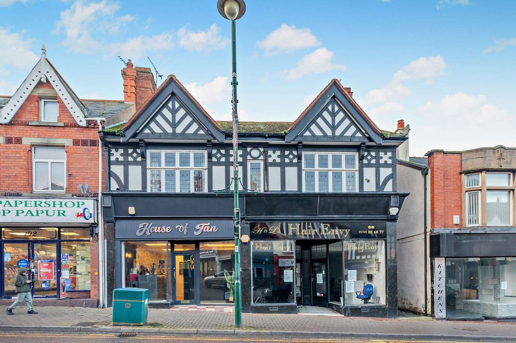 Property photo 1 of 21