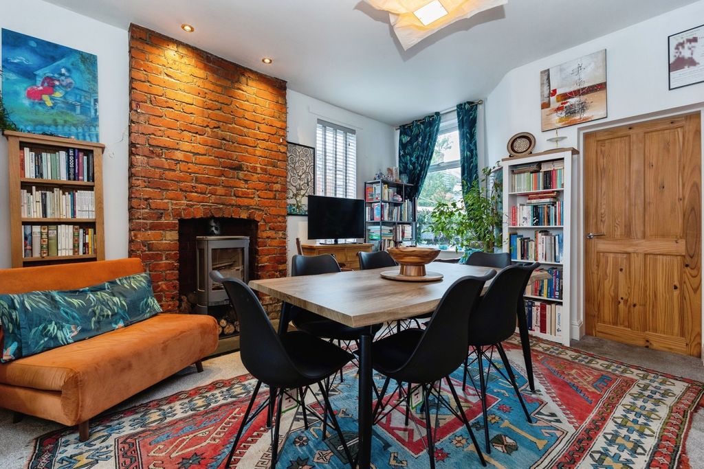 Property photo 3 of 36 Pbox-Img.Jpg