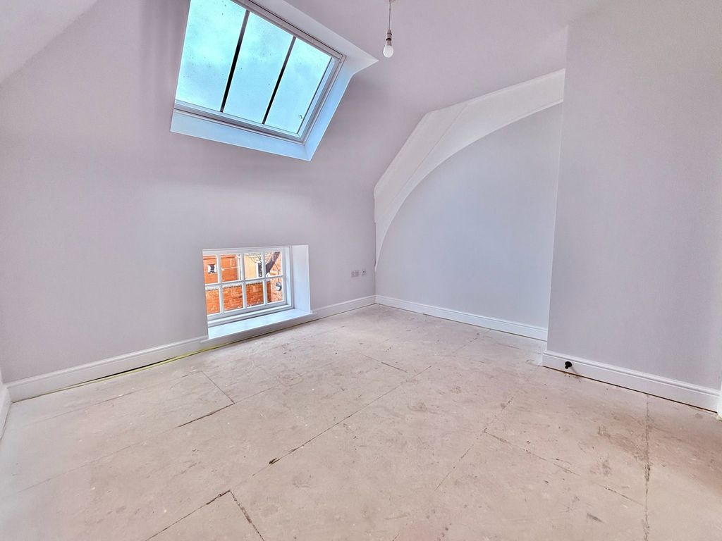 Additional image 8 of 2 bed flat for saleVicar Street, Sedgley, Dudley DY3