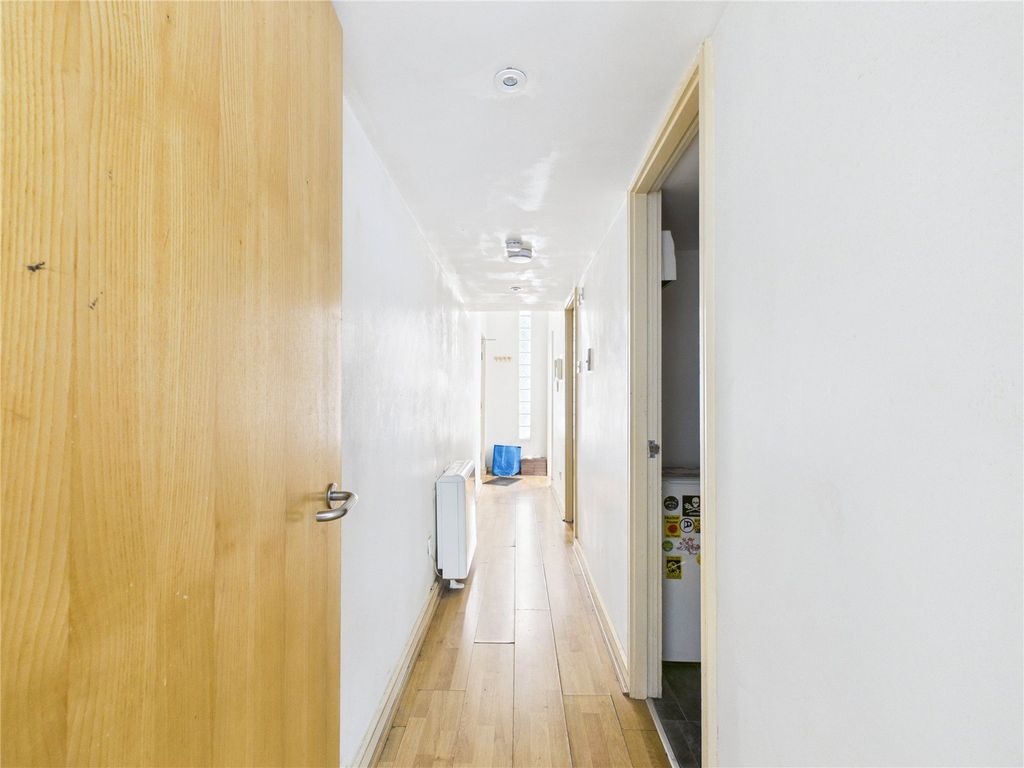 Property photo 2 of 12 Picture No. 01