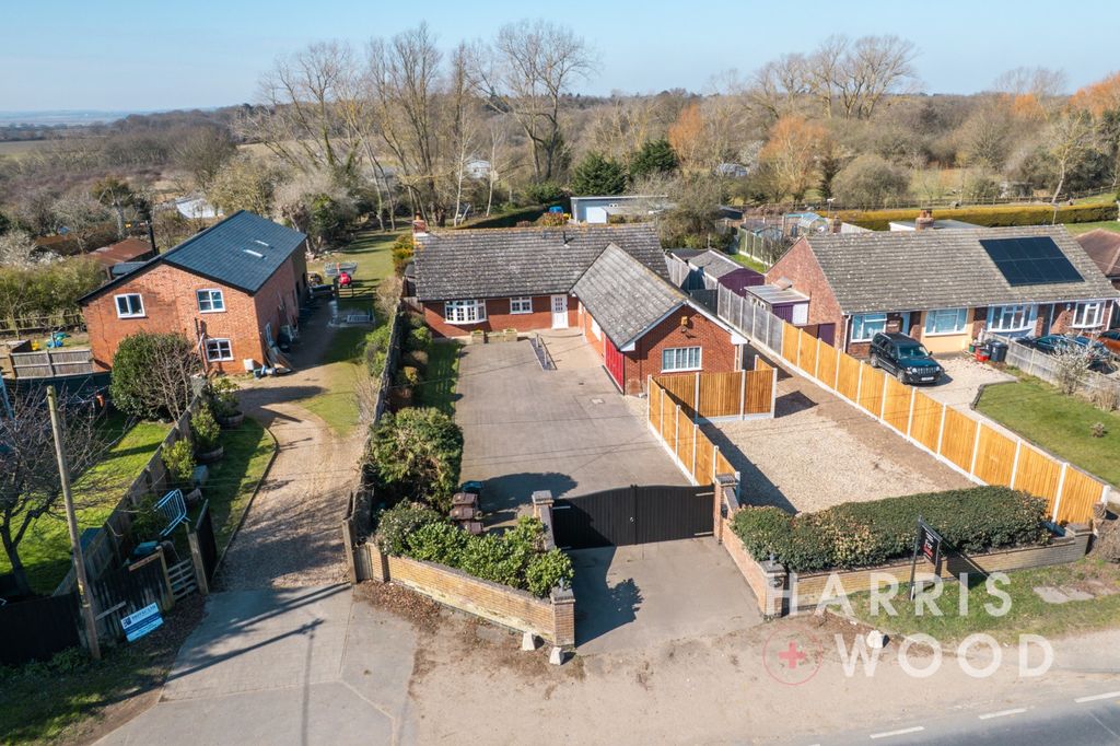 Property photo 1 of 32 5598350