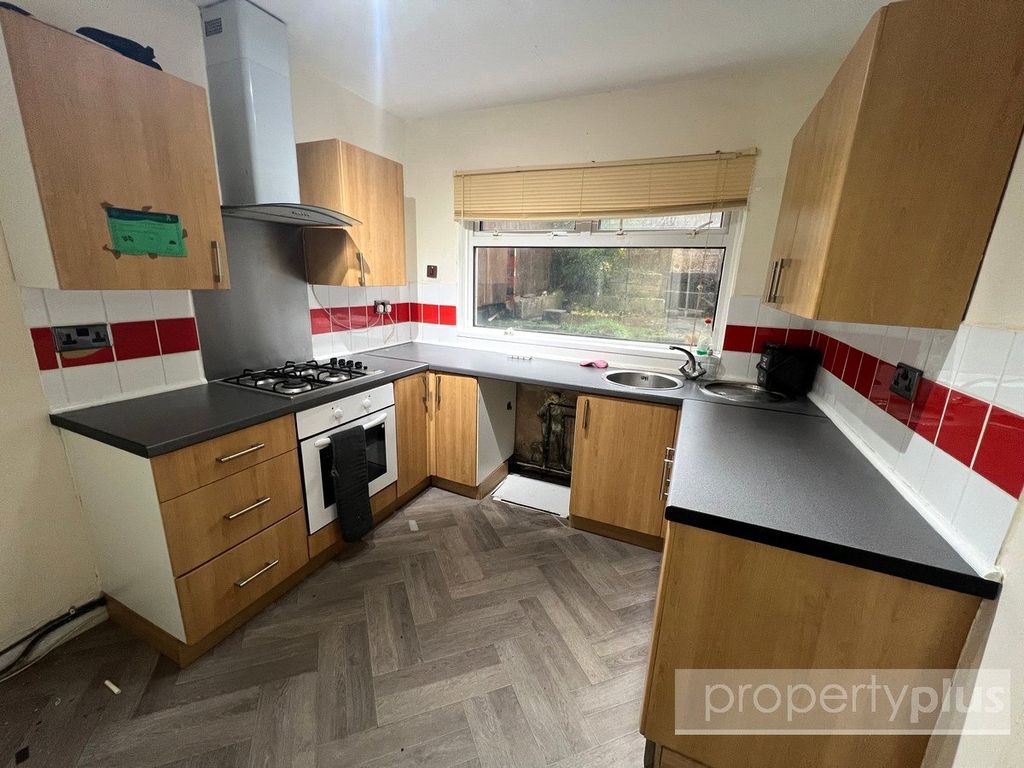 Property photo 2 of 11 Picture No. 10