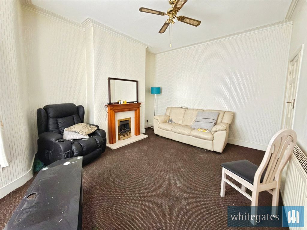 Property photo 3 of 16 Picture No. 15