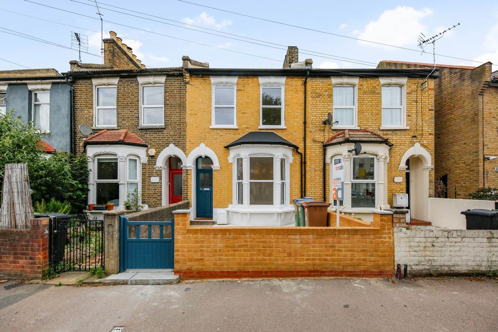 Property photo 1 of 15