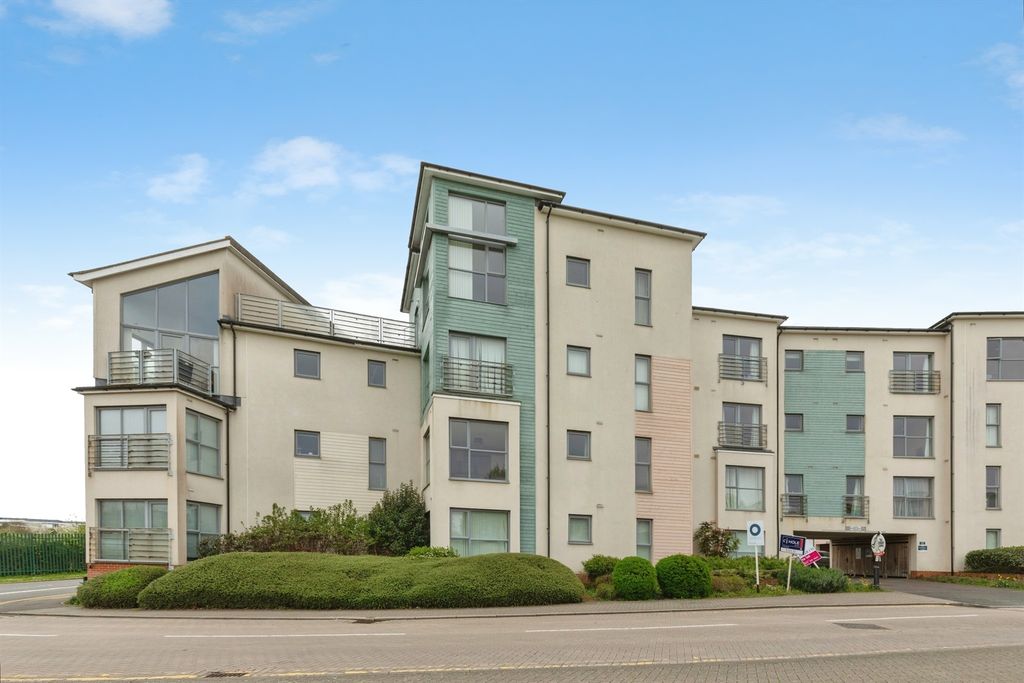 Property photo 1 of 19