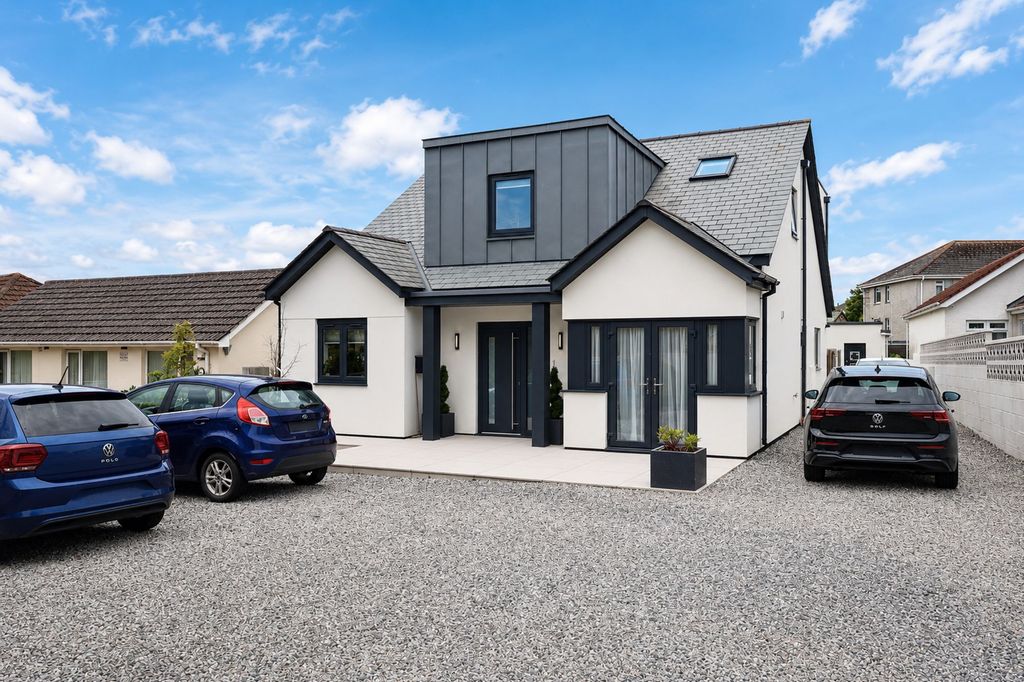 Property photo 1 of 48 External