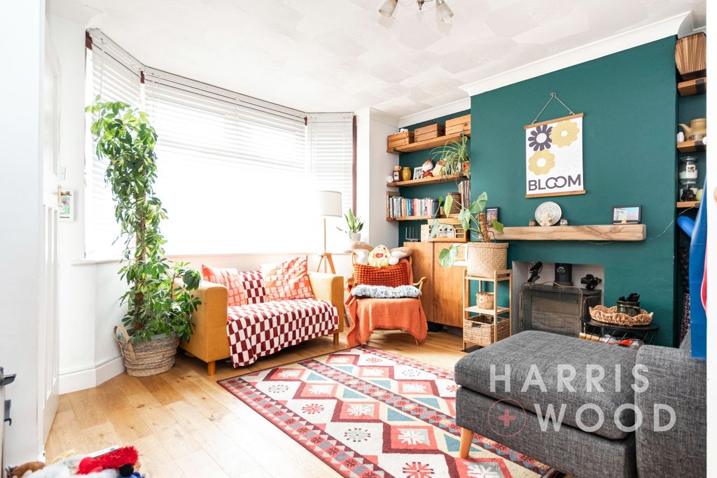 Property photo 2 of 26 4583633