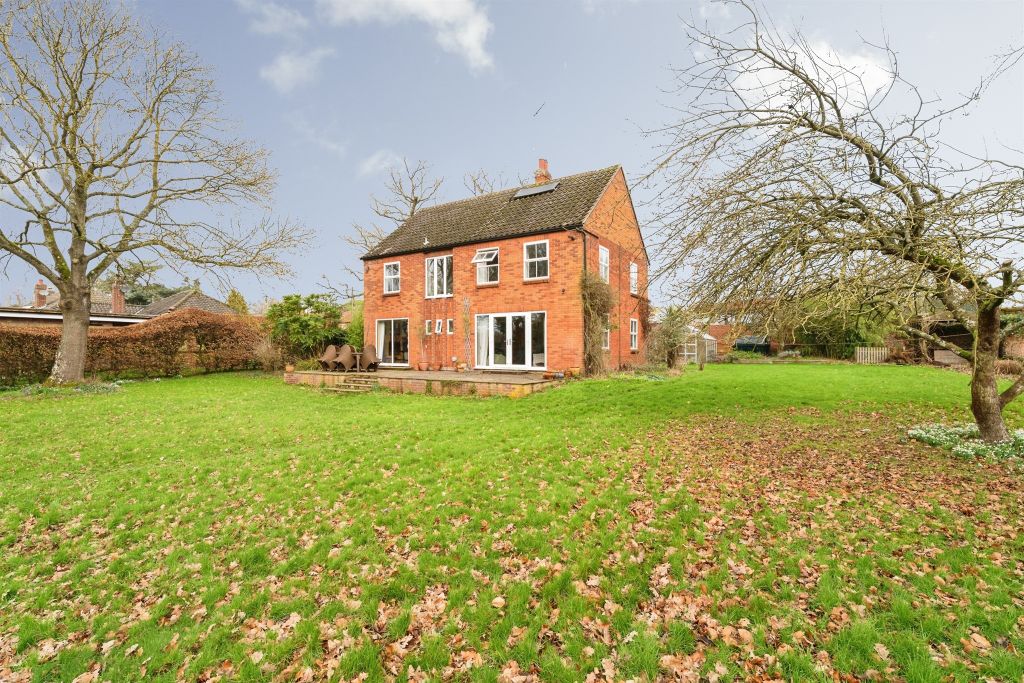 Property photo 1 of 27