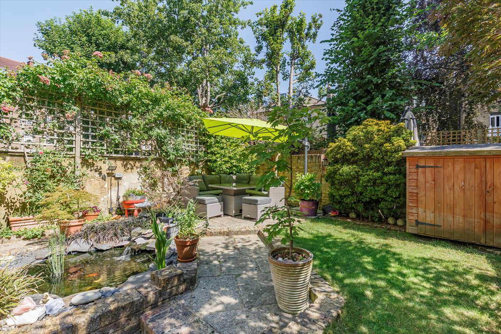 Property photo 3 of 16 Image