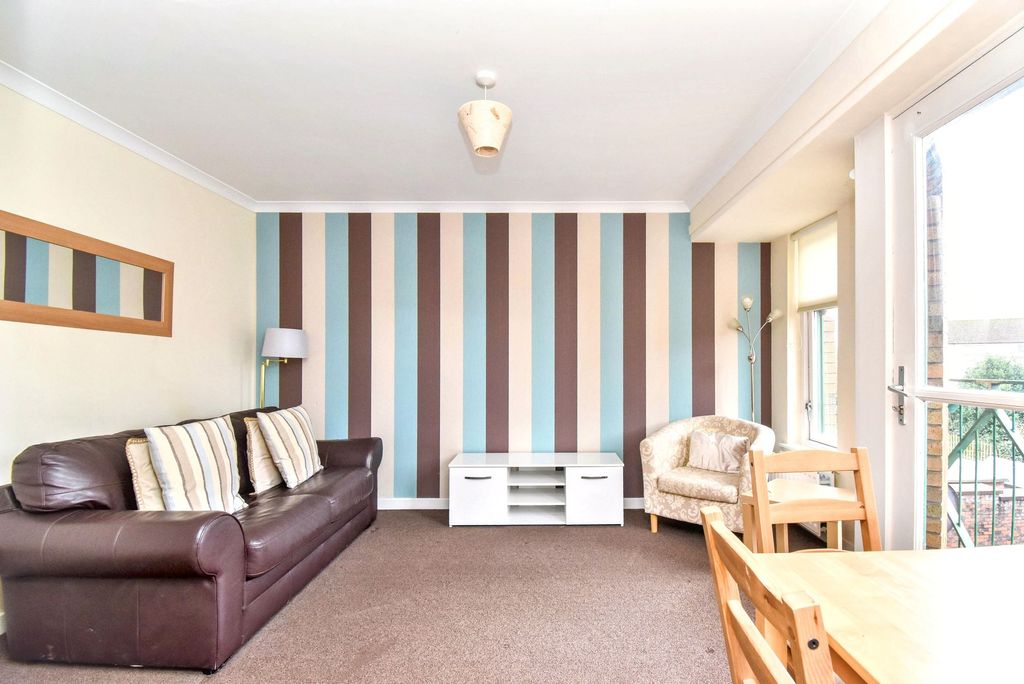 Property photo 3 of 9 Lounge/Dining Angle 2