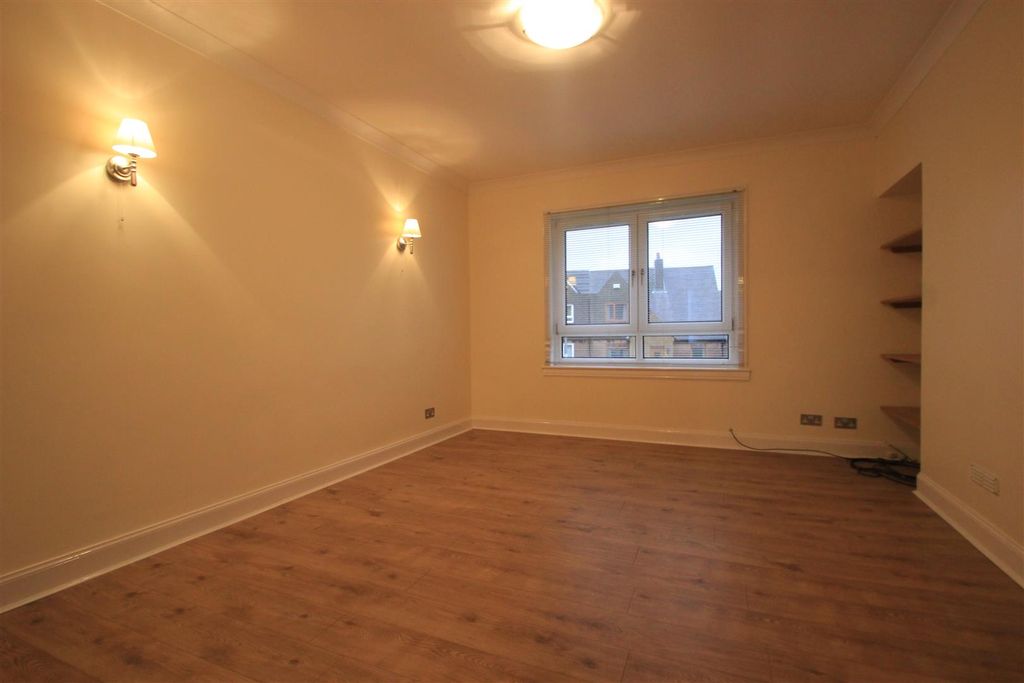 Property photo 3 of 7 006.Jpg