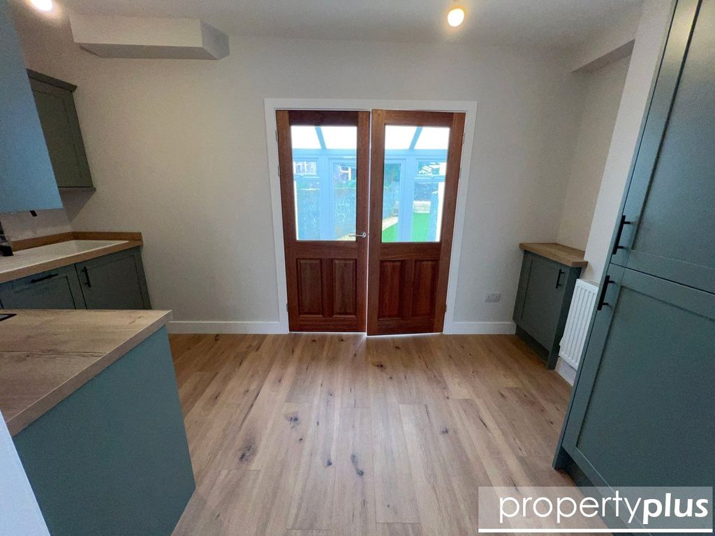 Property photo 3 of 19 Picture No. 12