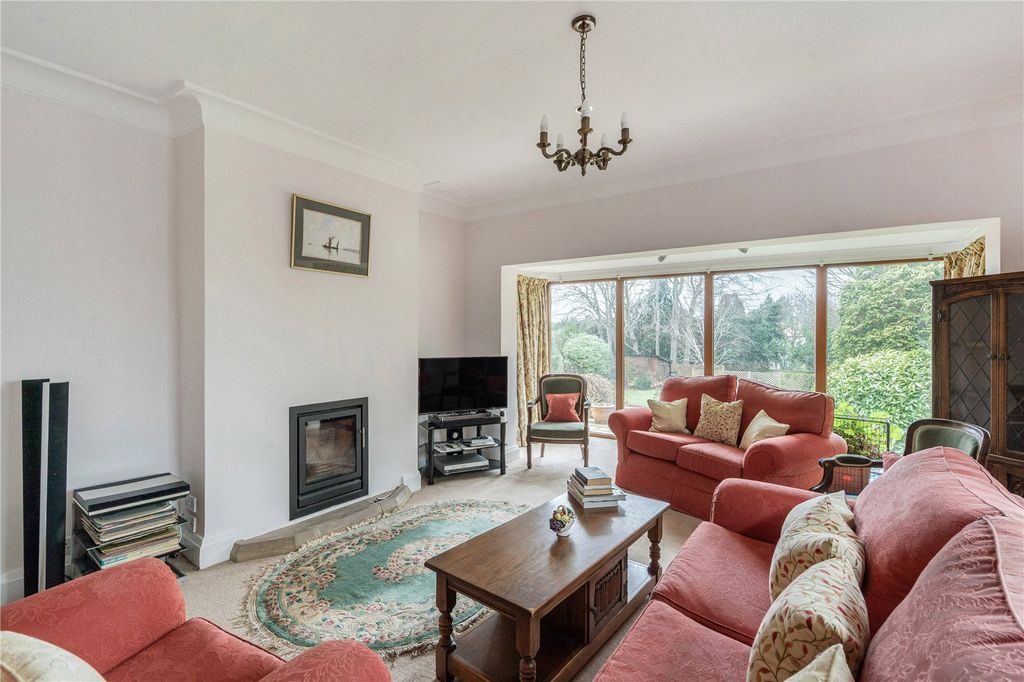 Property photo 3 of 15 Sitting Room