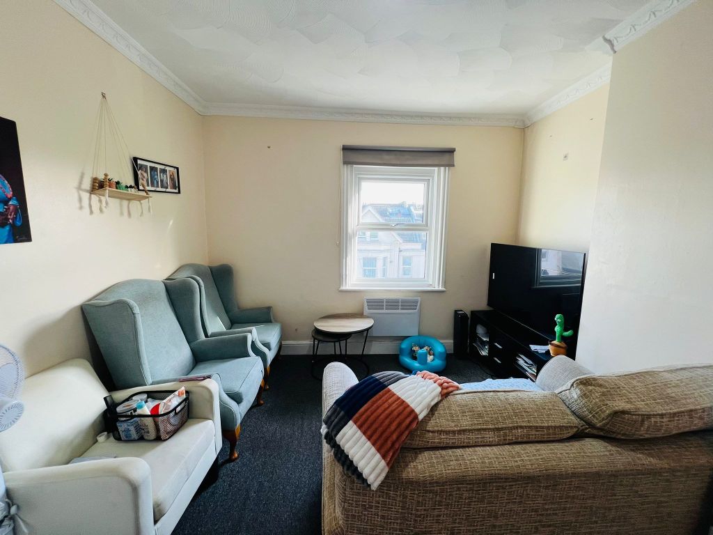 Property photo 3 of 8 Living Room