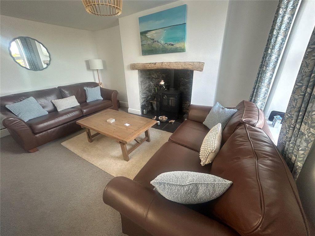 Property photo 3 of 17 Picture No. 11