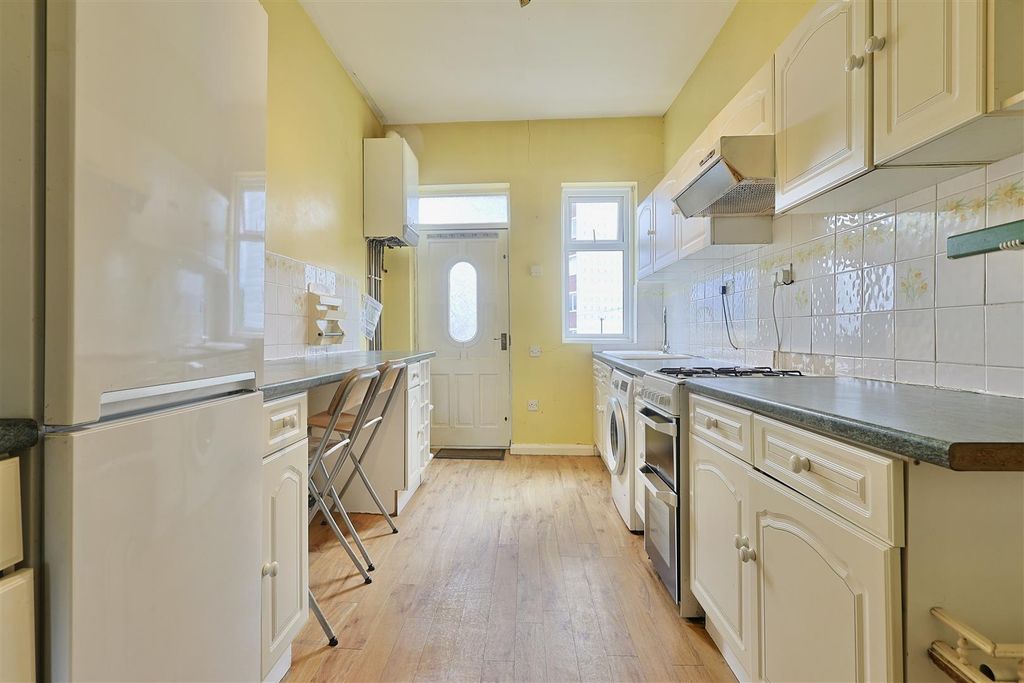 Property photo 2 of 10 14F37465-427C-4Dcd-8940-367B533F6A17_1_201_A.Jpeg