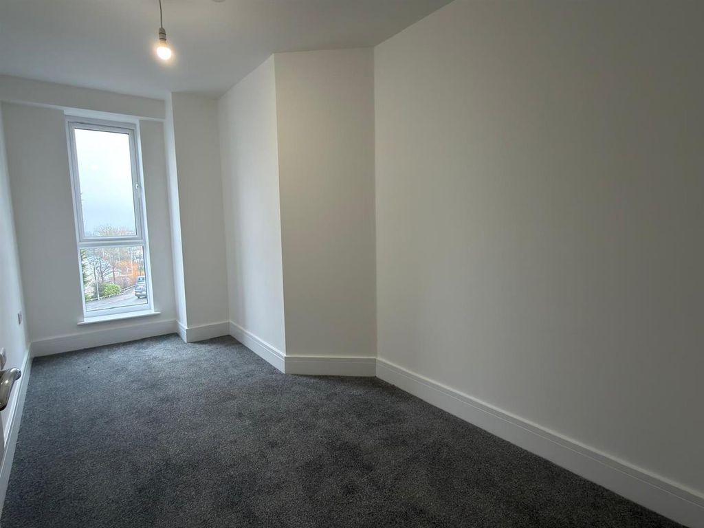 Property photo 2 of 10 Bedroom 2