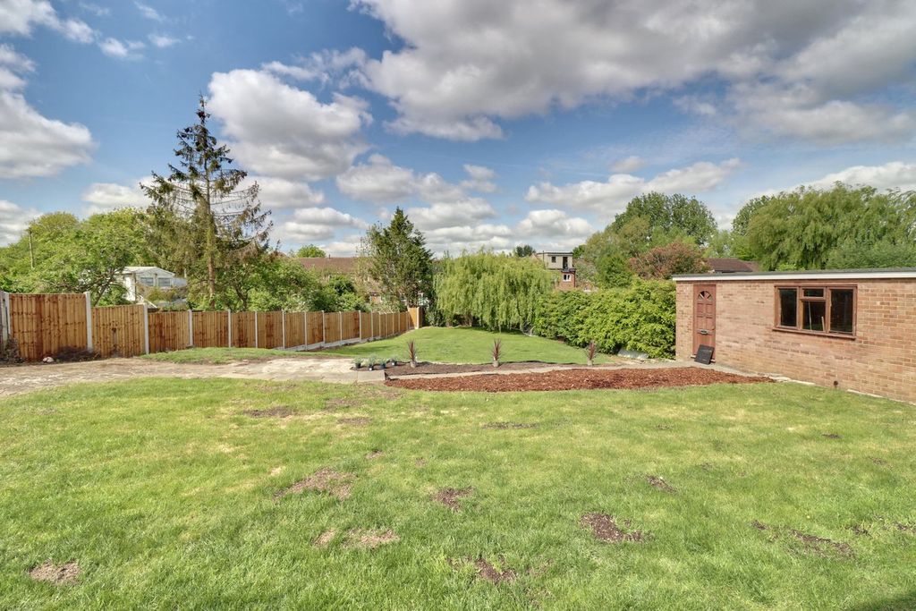 Property photo 2 of 13
