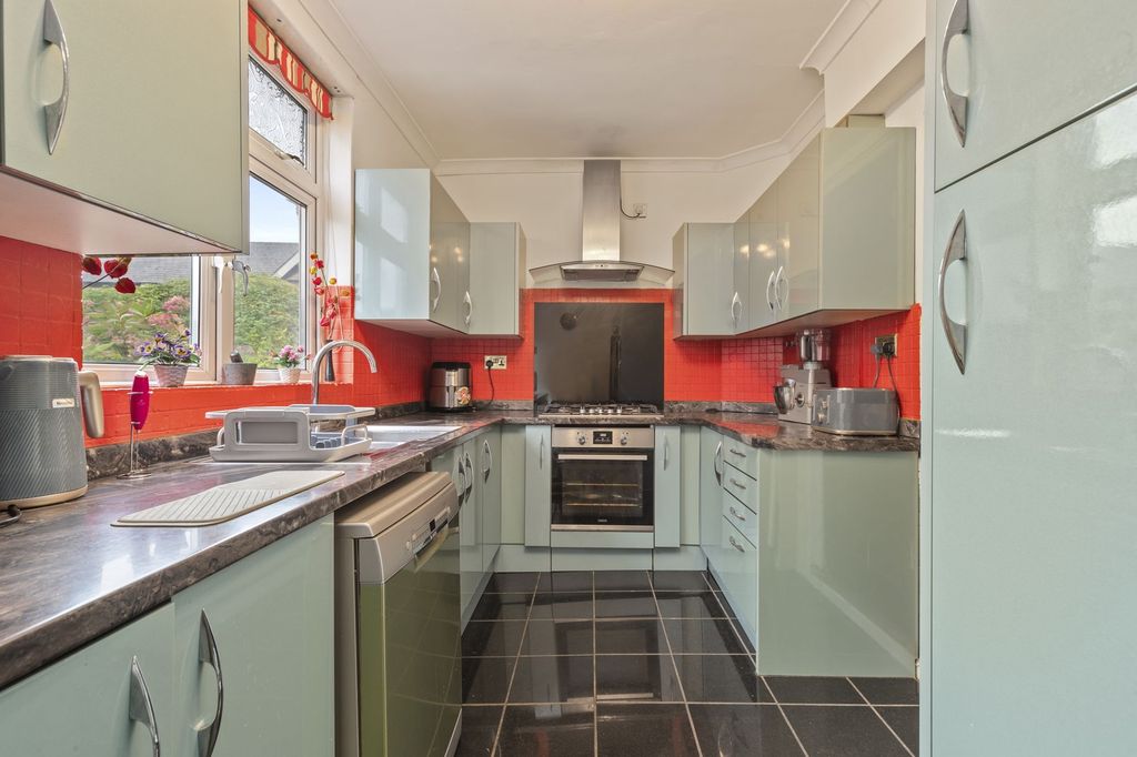 Property photo 2 of 26 P042116_02.Jpg