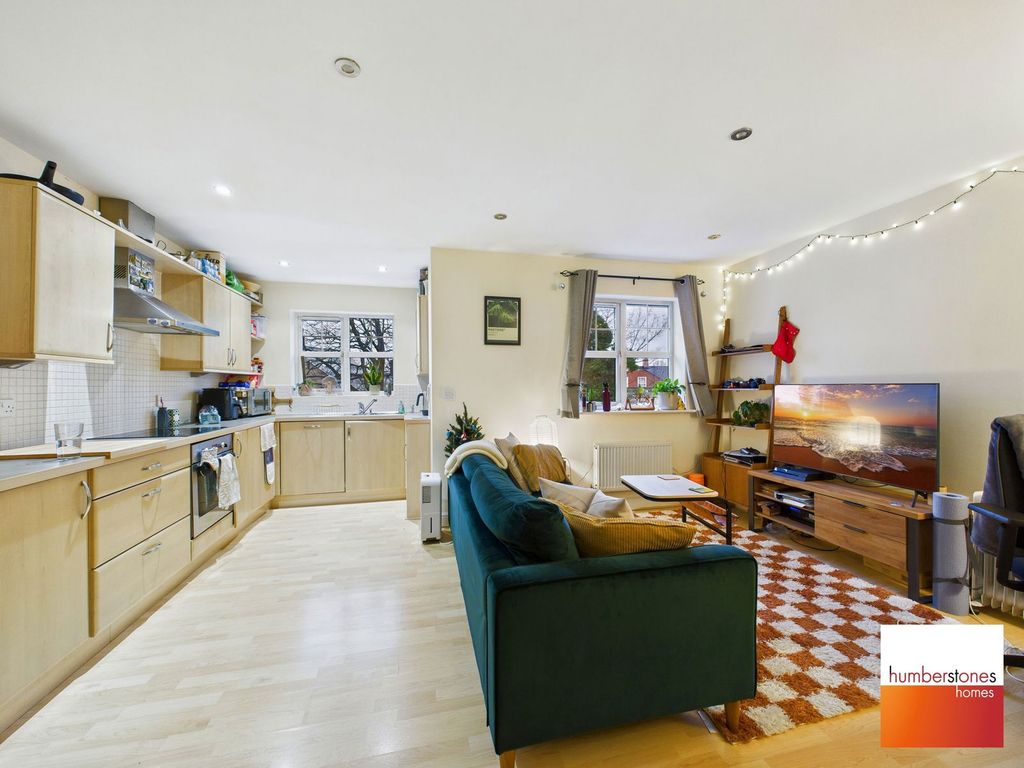 Property photo 2 of 19