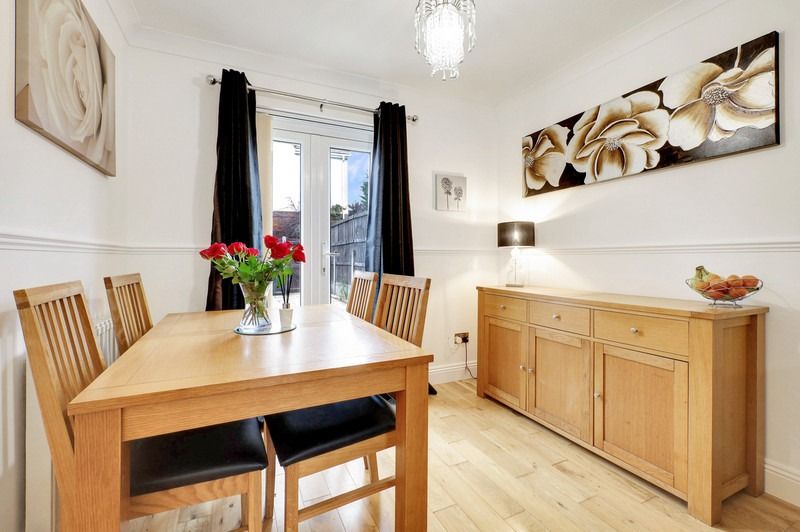 Property photo 3 of 16 4680932