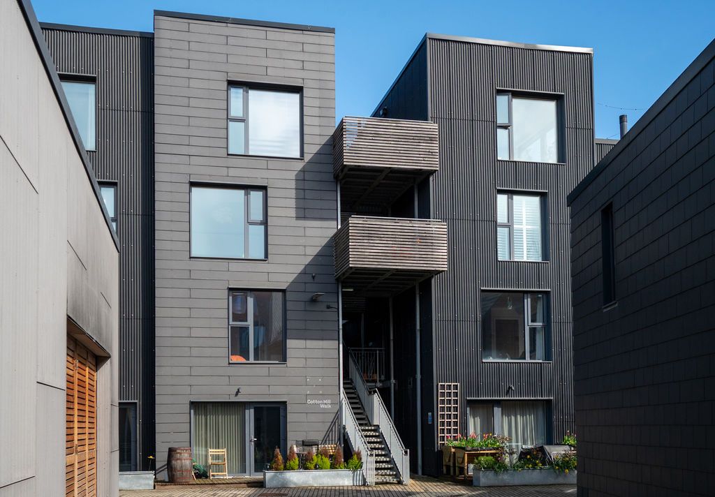 Property photo 1 of 21 Front External