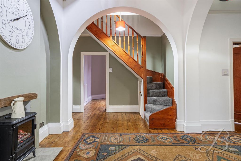 Property photo 3 of 49 Entrance Hallway