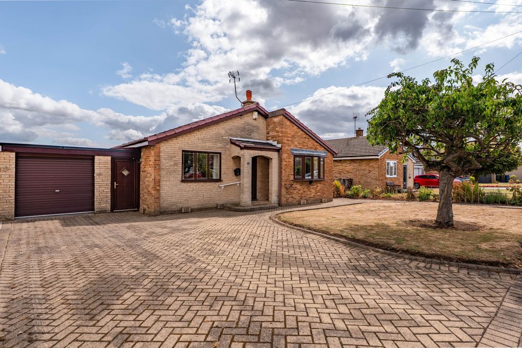 Property photo 1 of 30
