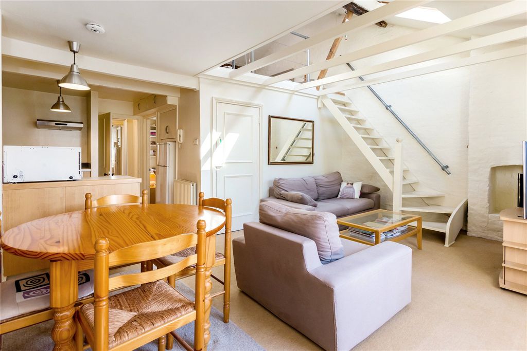 Property photo 1 of 17 Picture No. 02