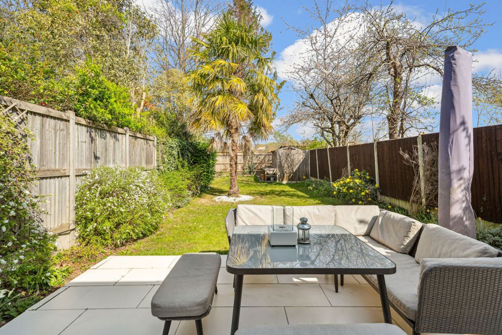 Property photo 2 of 29