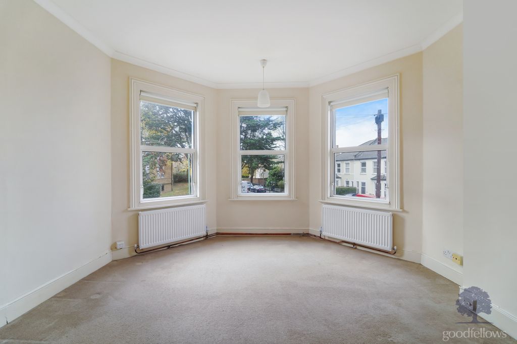 Property photo 2 of 9 Picture No. 02