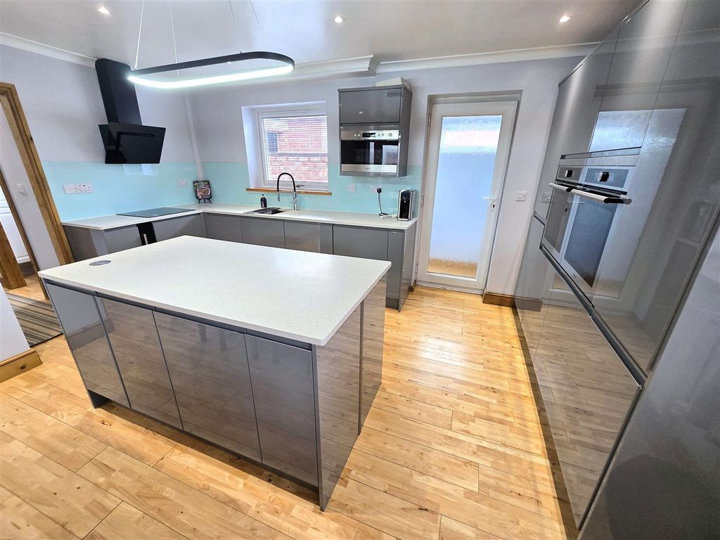 Property photo 3 of 16 Sitting Room/Diner/Kitchen