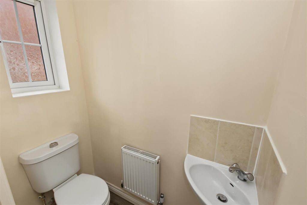 Property photo 3 of 10 Img_1010.Jpg