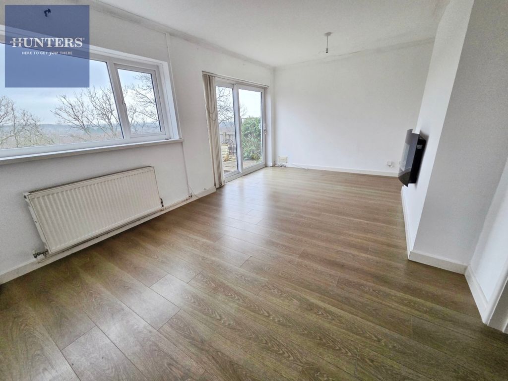 Property photo 3 of 14 Pbox-Img.Jpg