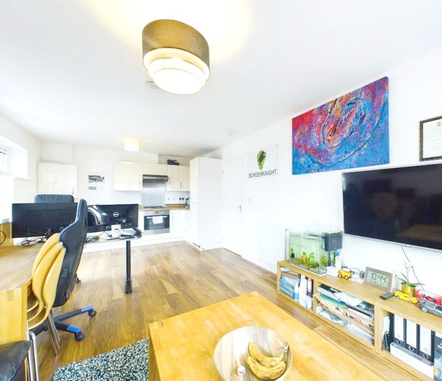 Property photo 3 of 6