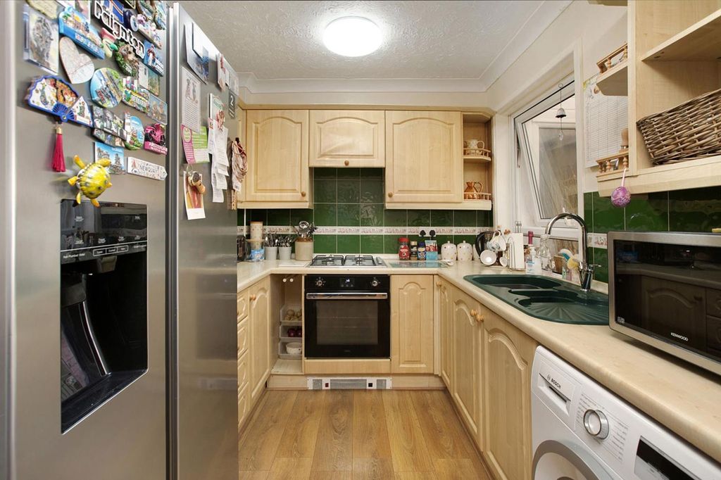 Property photo 3 of 15