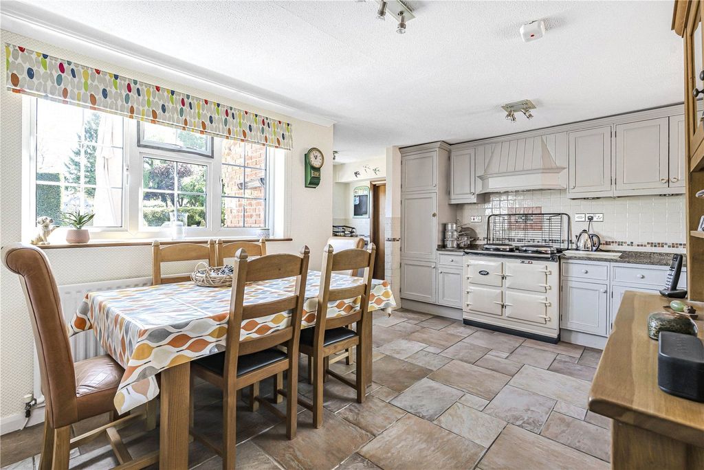 Property photo 3 of 15 Kitchen