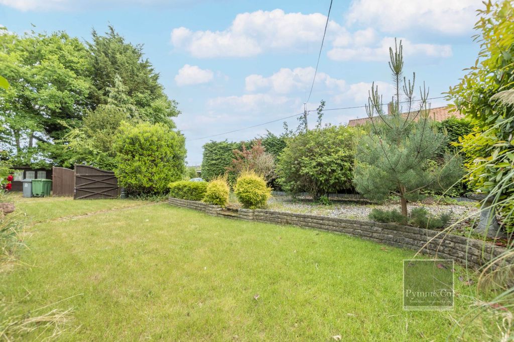 Property photo 2 of 21