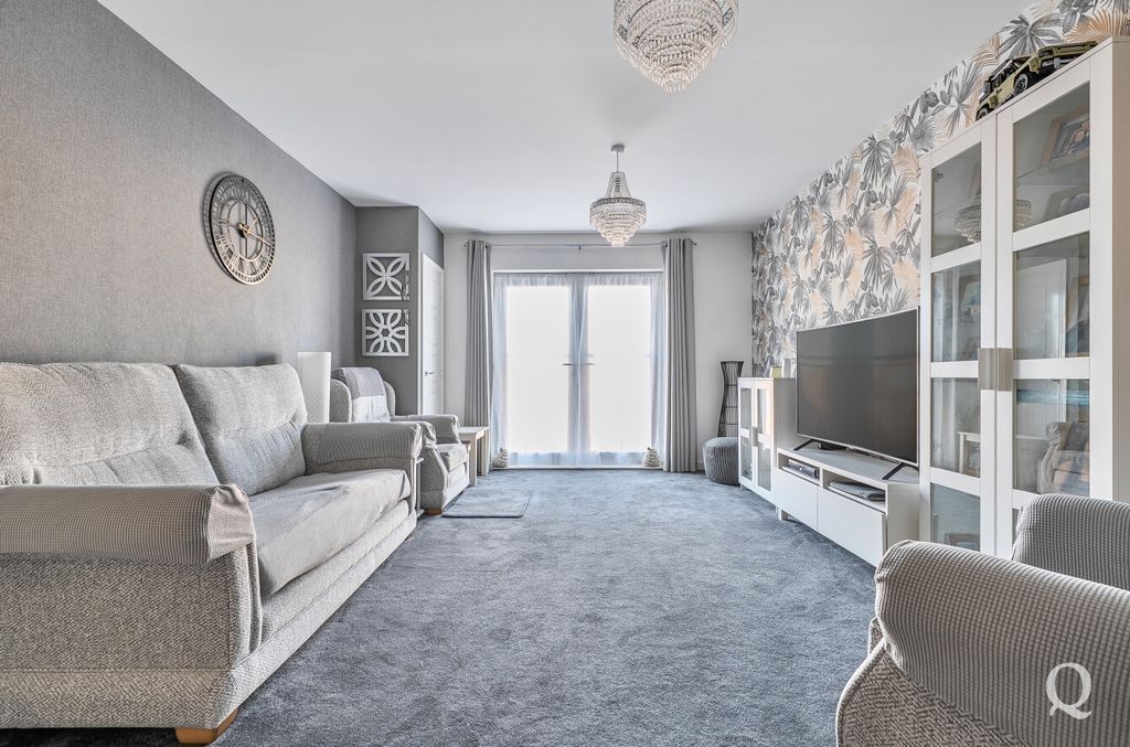 Property photo 3 of 19 3Eda5810-Fd8E-4E2...