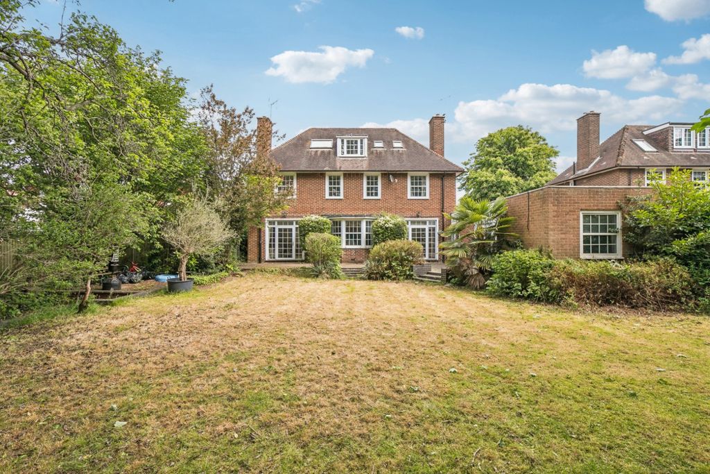 Property photo 2 of 26 5156004