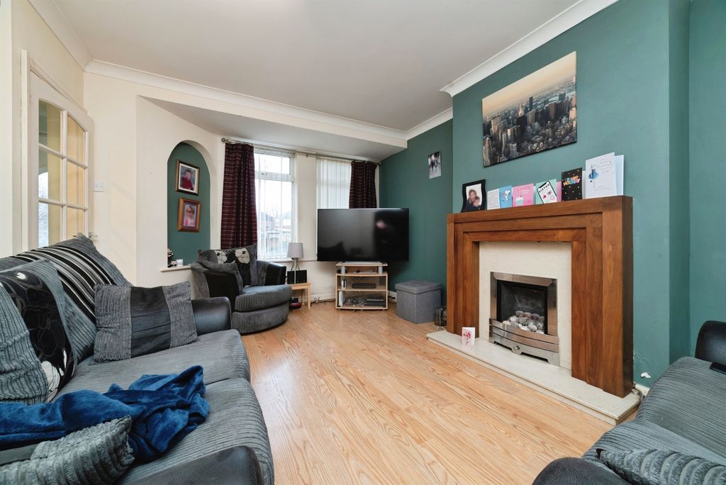 Property photo 2 of 15