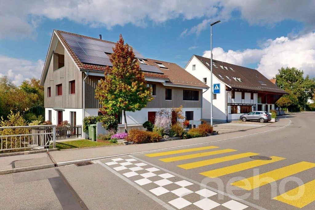 Property photo 3 of 12