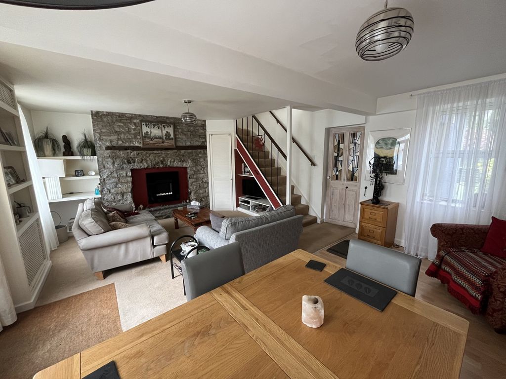 Property photo 2 of 21 Not Specified