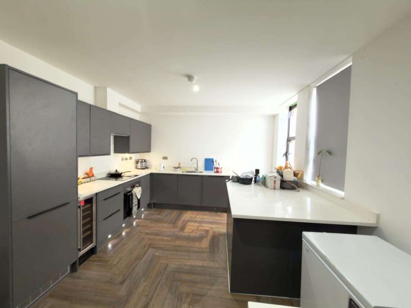 Property photo 1 of 3